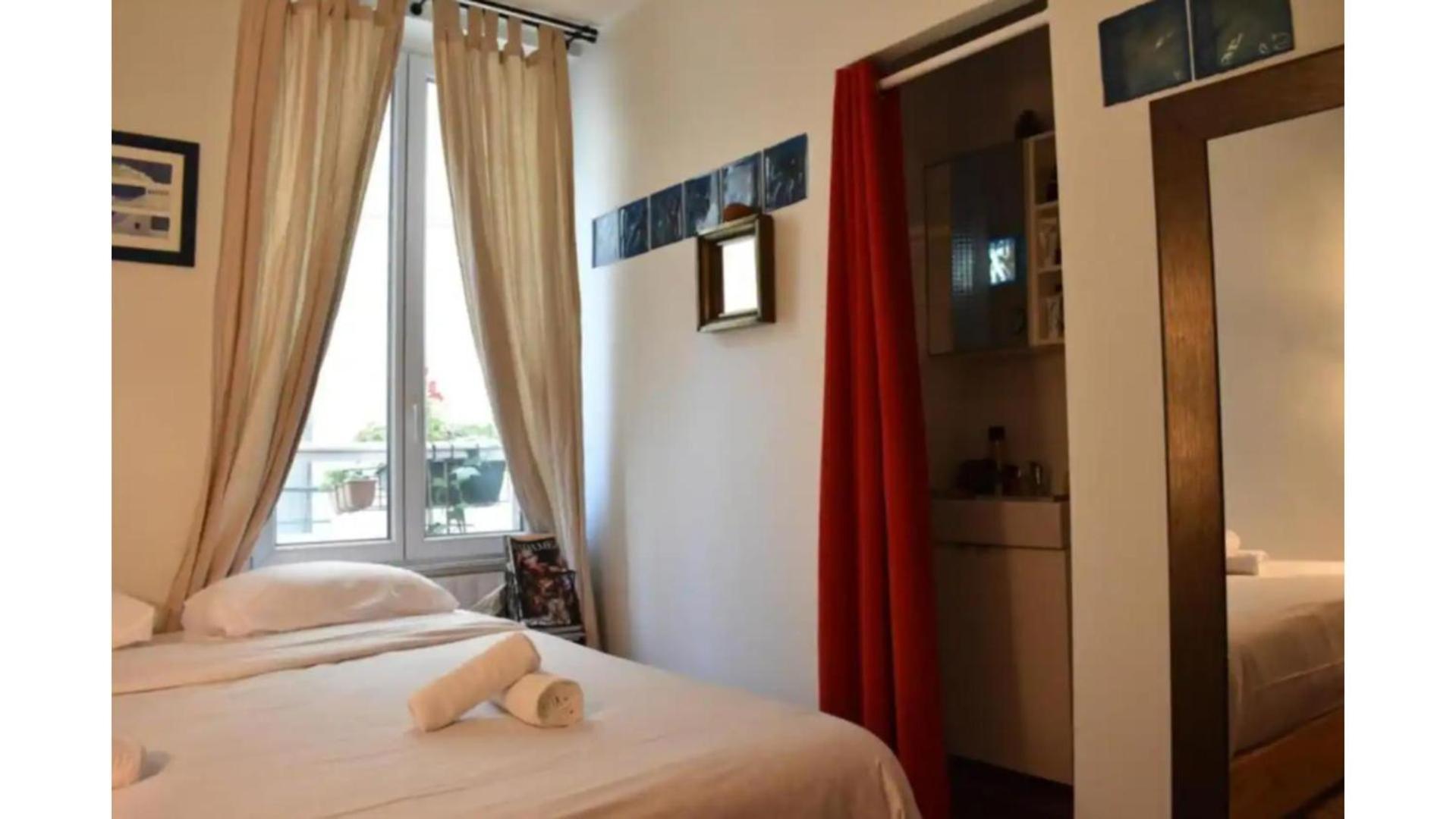 Charming Apartment Near The Eiffel Tower Париж Екстериор снимка